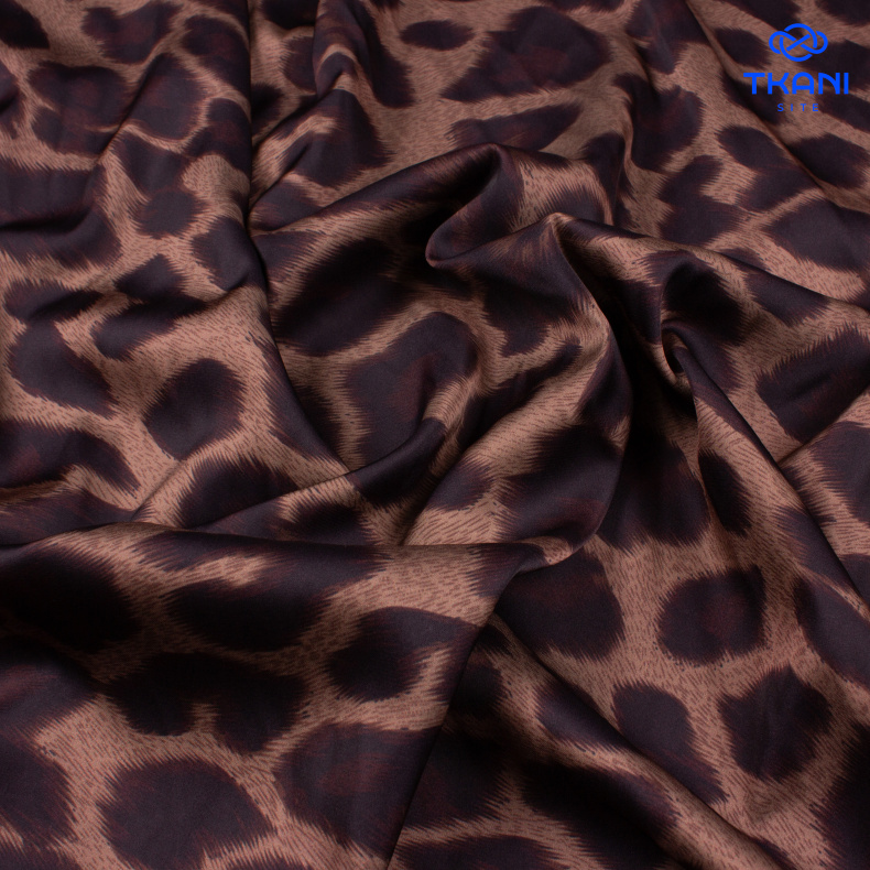 2117. Искусственный шелк. Армани. Принт. Уценка!!! от Tkani.site