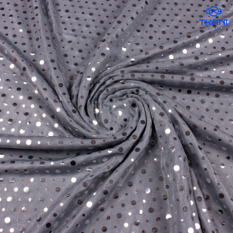 1061. Трикотажное полотно с пайетками.