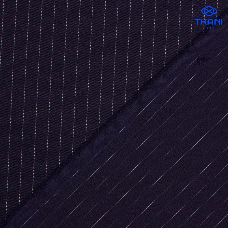 1058. Костюмная. В полоску. Уценка!!! от Tkani.site