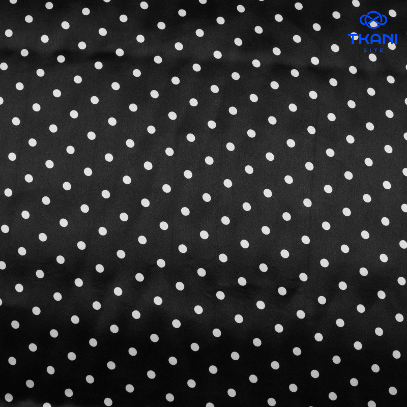 1118. Плательный атлас. В горошек.