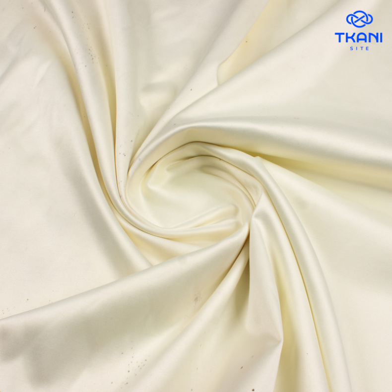 1153. Атлас сэндвич. Ваниль. Брак!!! от Tkani.site