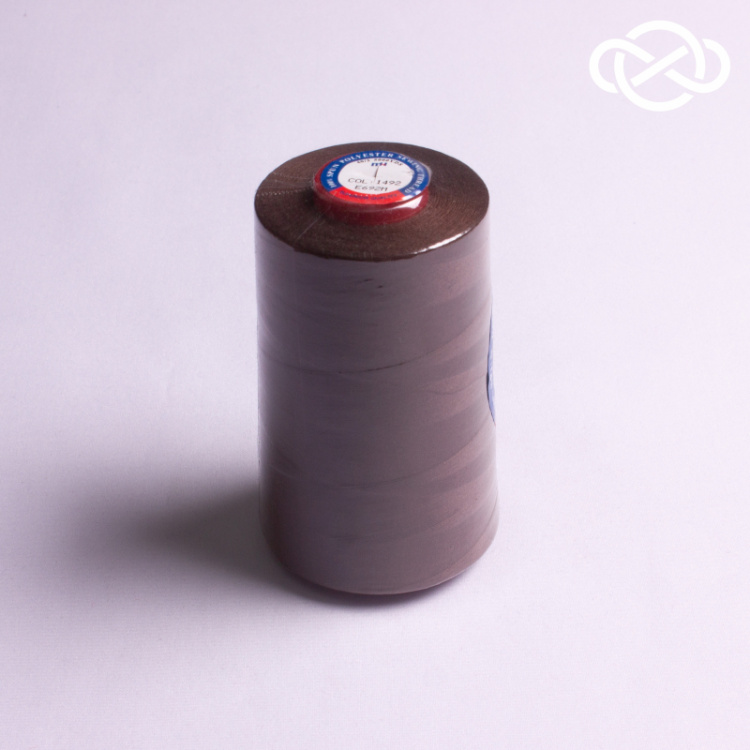 13387. Нитки швейные универсальные Sewing thread.  40/2. E692M. 5000y. Color 1492. Цена за 1шт