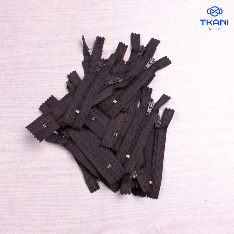 2238. Молнии короткие 8см. 20шт. Цена за упаковку.