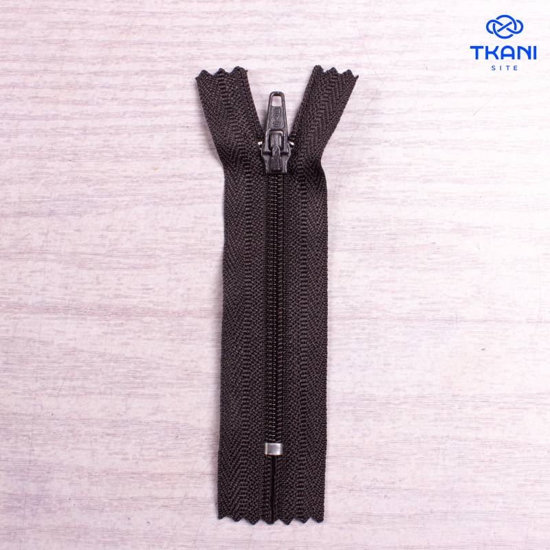 2238. Молнии короткие 8см. 20шт. Цена за упаковку.