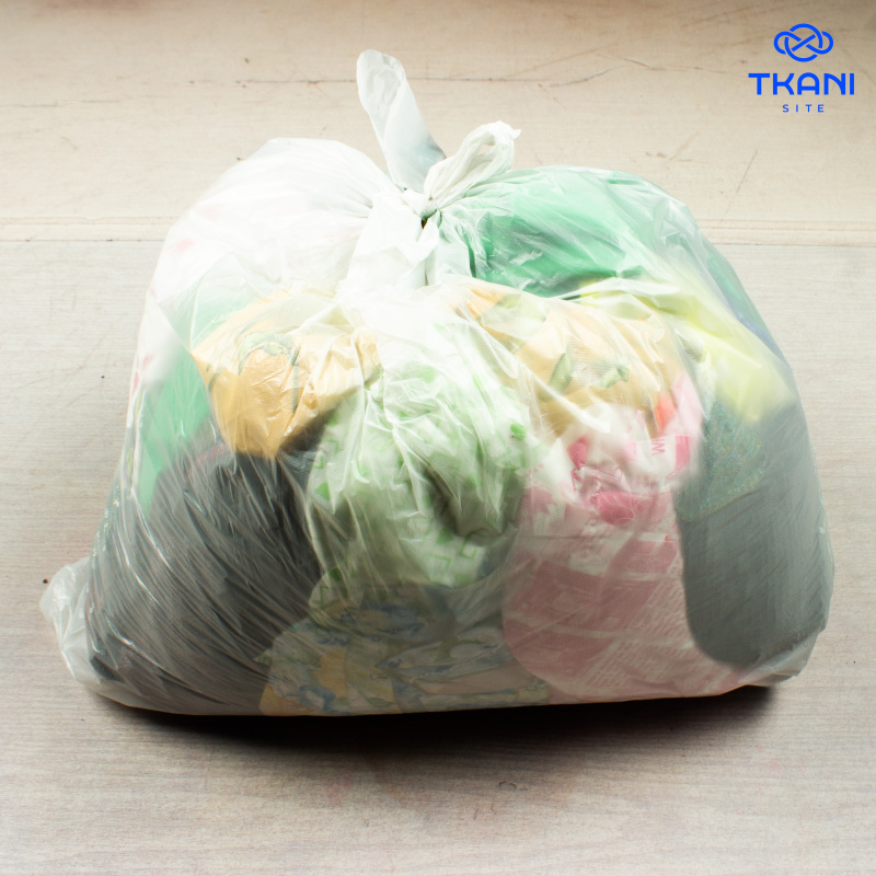 09409-3. Кукольный кот в мешке. Лоскуты от 10 до 40 см. 3кг. Цена за мешок. Все наборы разные.