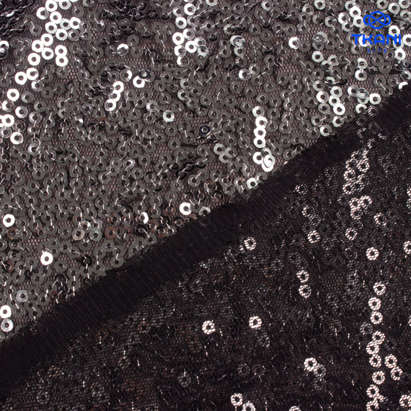 73150. Пайетки на фатине. Серебро.