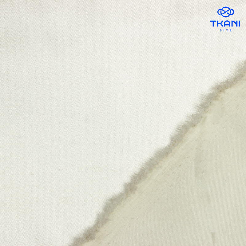 73030. Атлас. Молочный.