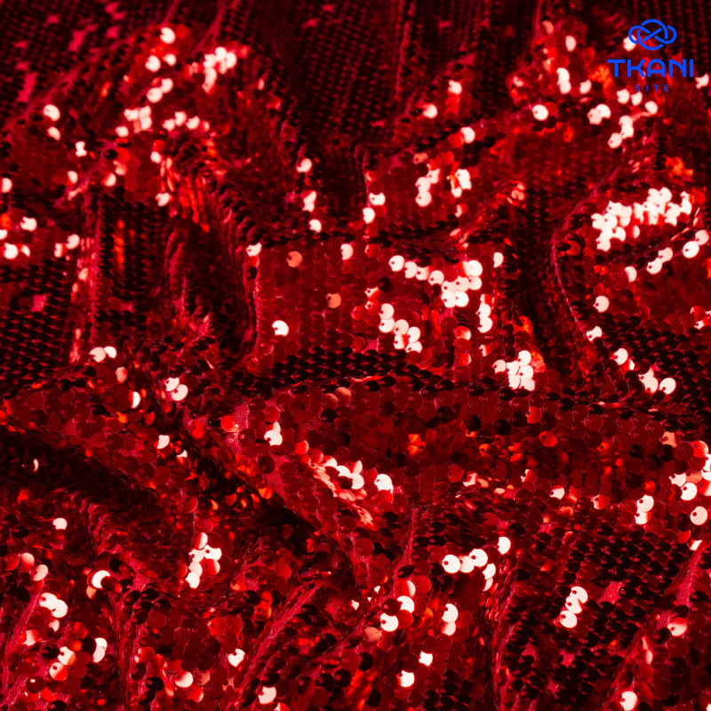 71282. Пайетки на сетке. Алый.