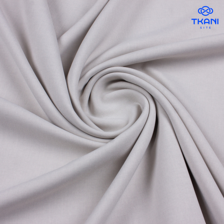 1452. Костюмная. Габардин. Кокосовое молоко.