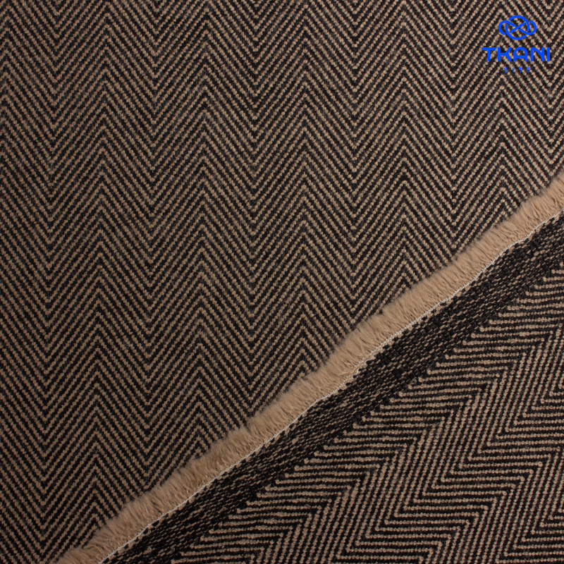 1502. Костюмная поливискоза. В елку.