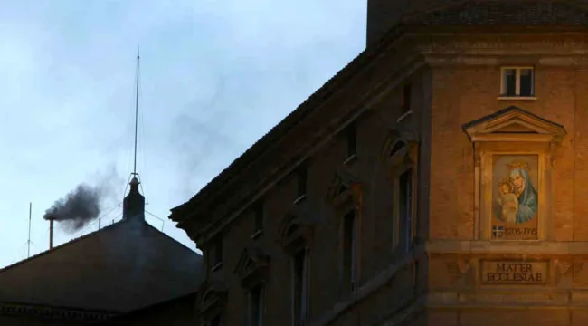 Черный дым в Ватикане