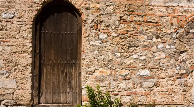 Не беспокойтесь о черном выходе.