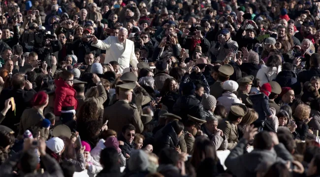 Десятка лучших историй о Папе Франциске (на данный момент)