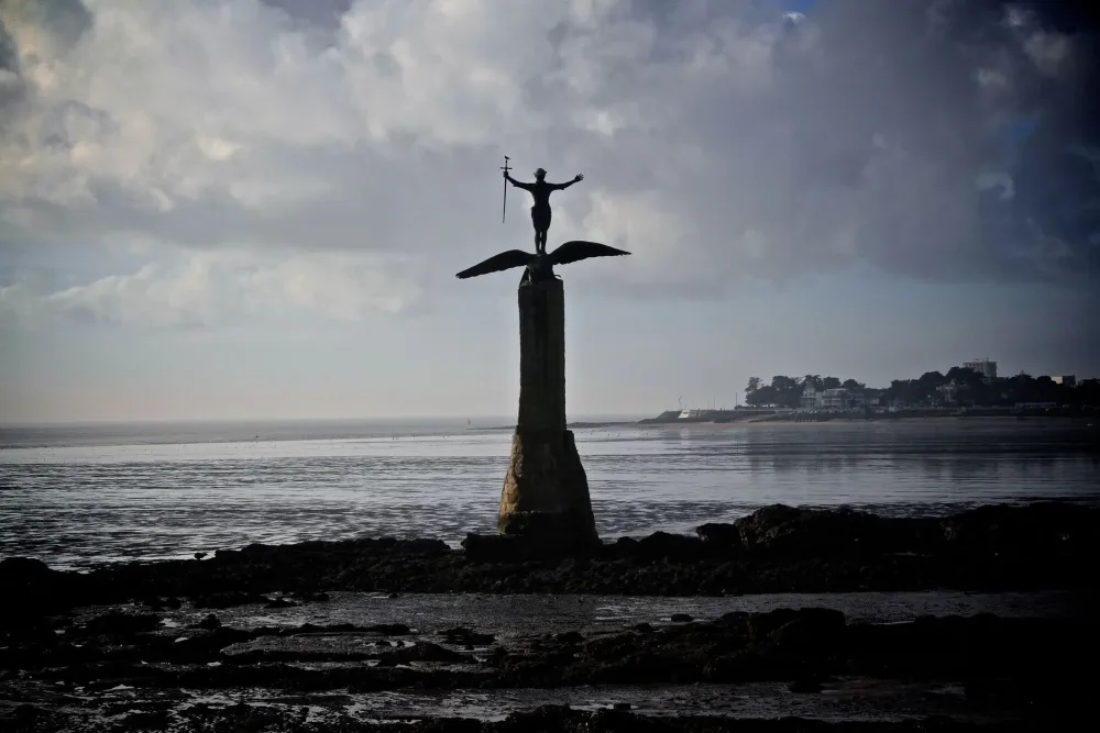 Что имеем не храним, потерявши критикуем...