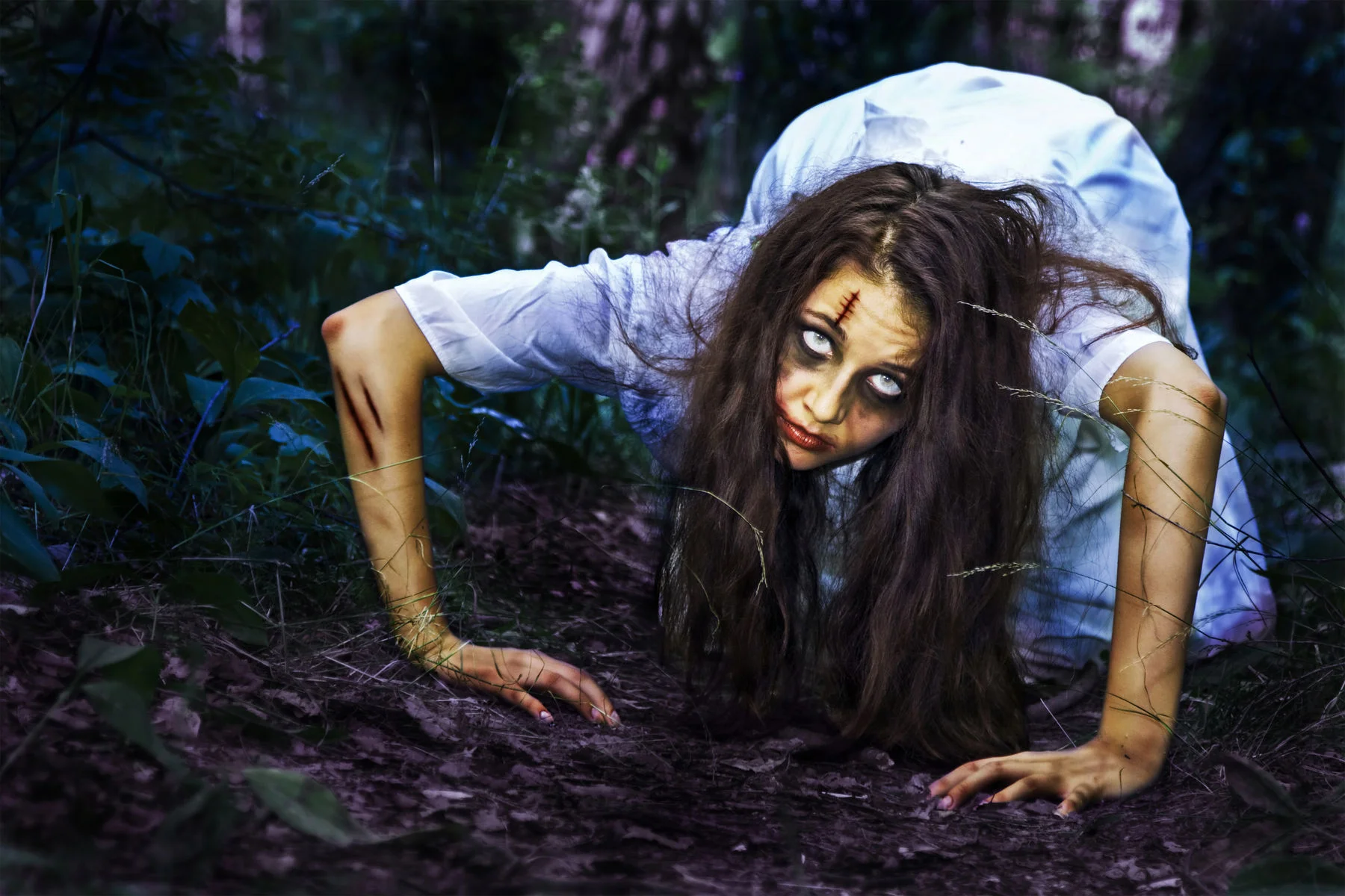 Три страшных женщины в церкви