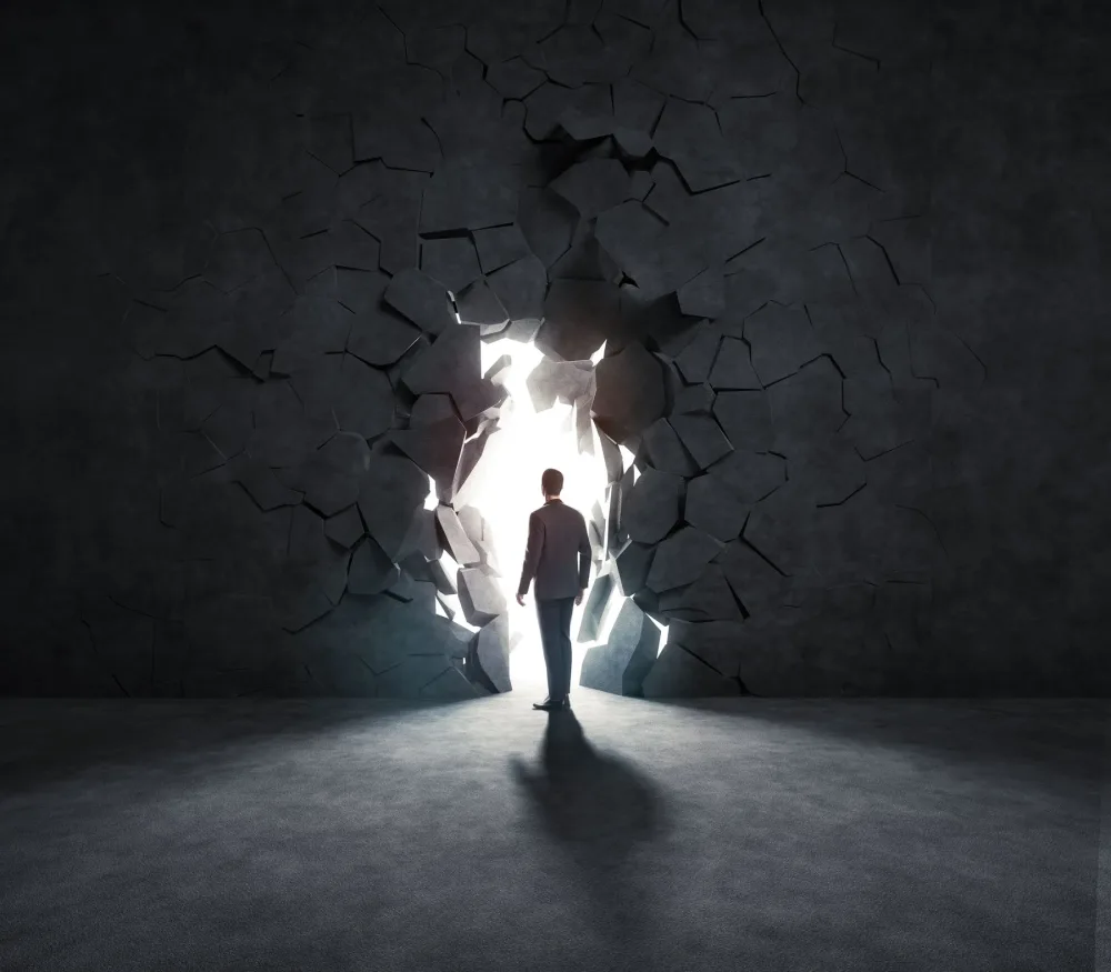 А это стена, которая Божий народ разрушает, которую построил… сатана.