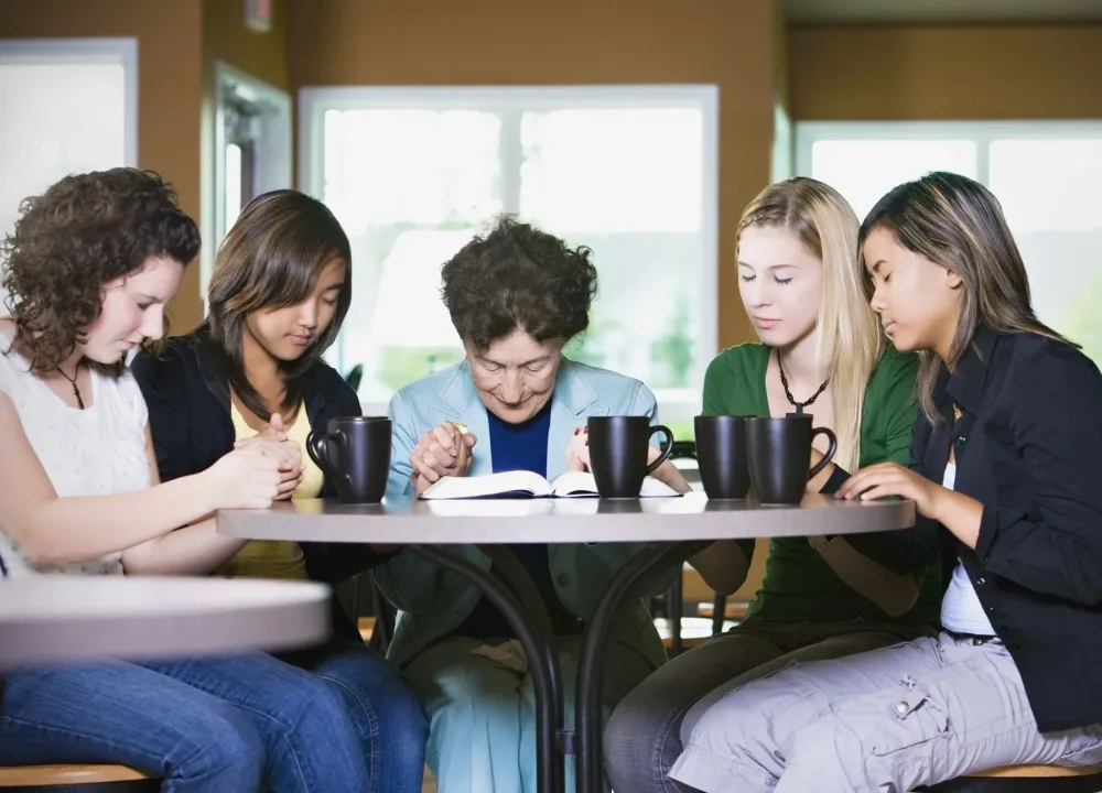 Мне не нужны пожелания добра, счастья и удачи. Мне нужна молитва.