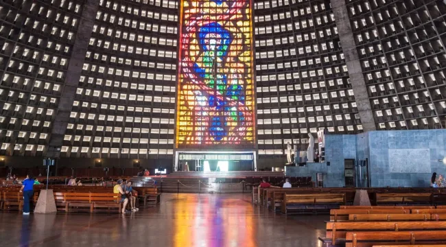 Поклонение: Мифы контекстуализации