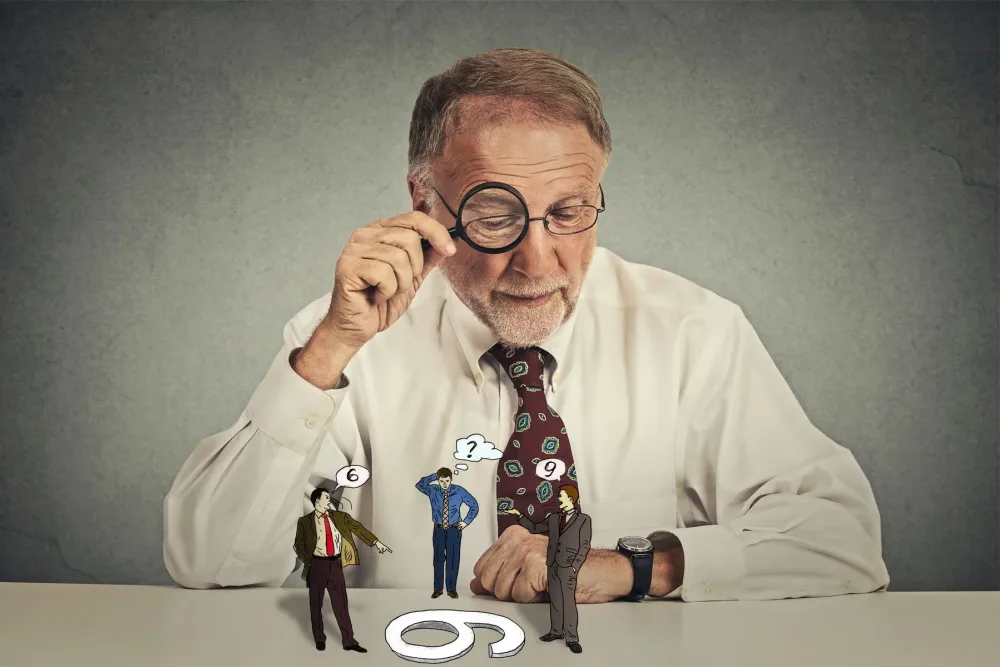 Разница между претензиями и критикой церкви