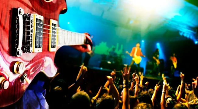 Неверующие в группе прославления?