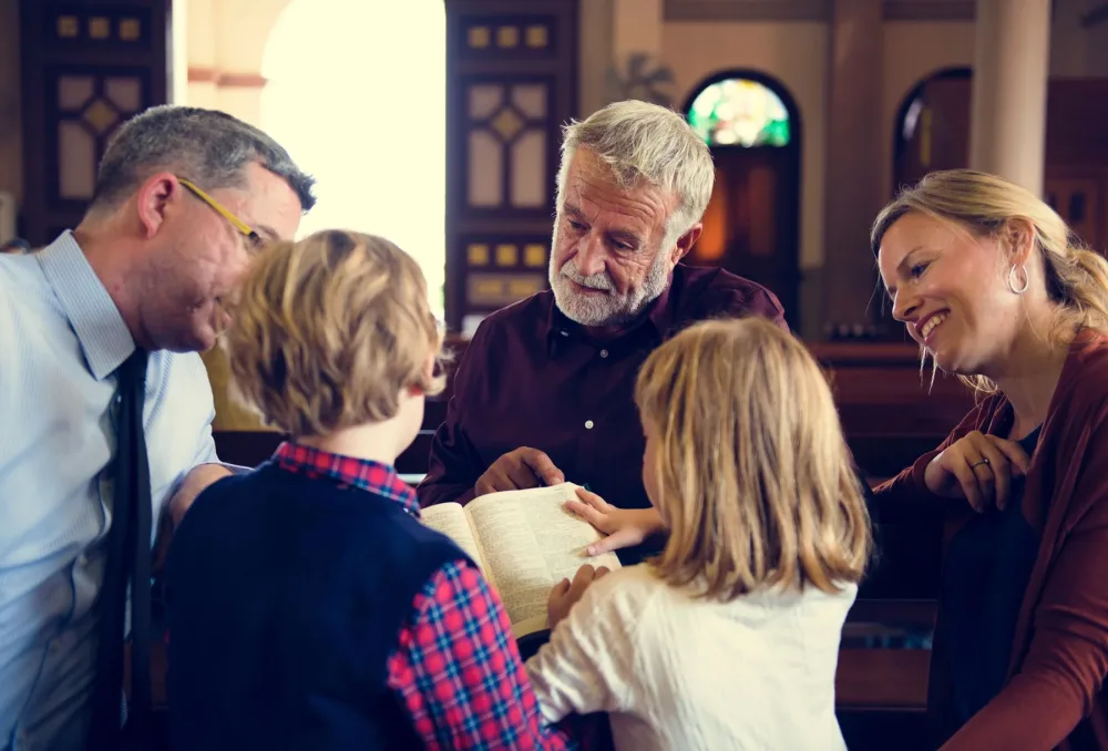 Четыре отличия современной церкви от первоапостольской