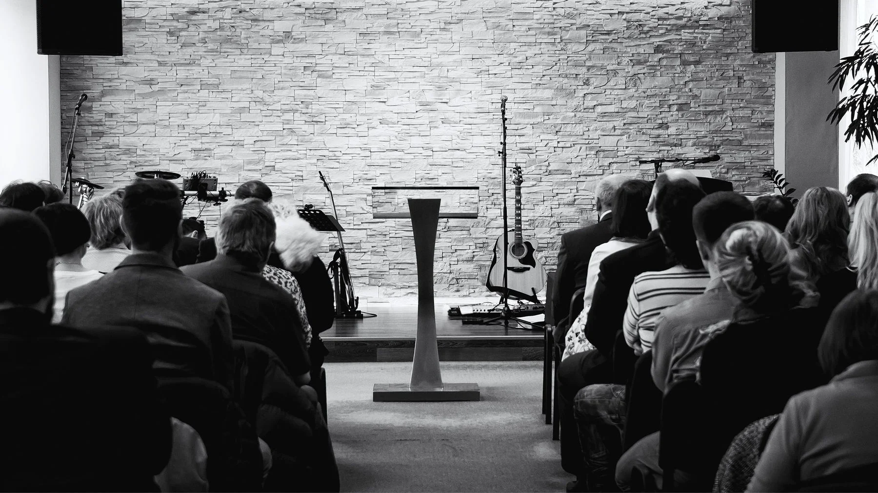 Пасторы не в порядке: 38% рассматривают возможность ухода из служения