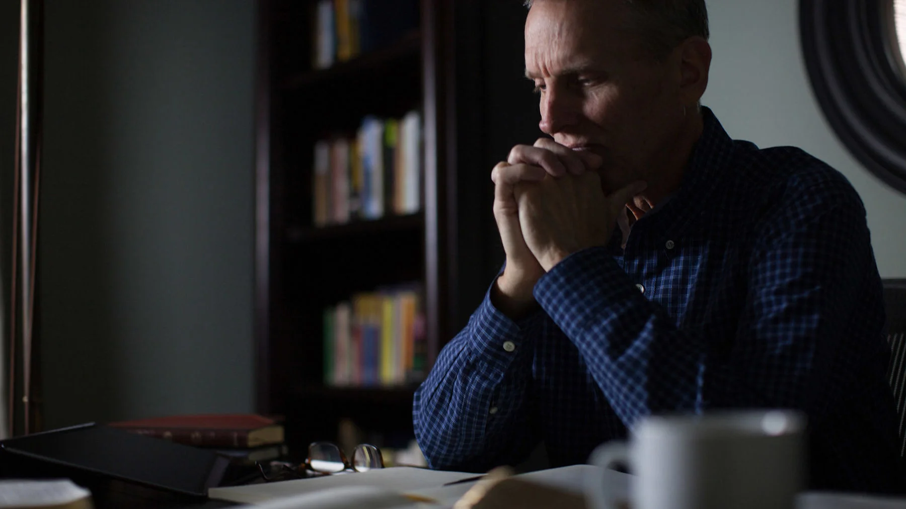 Пастору всё равно?