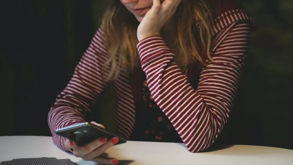 Социальные сети должны быть снабжены предупреждающим ярлыком