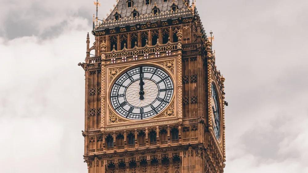 Бог видит все времена «одинаково идеально ярко»