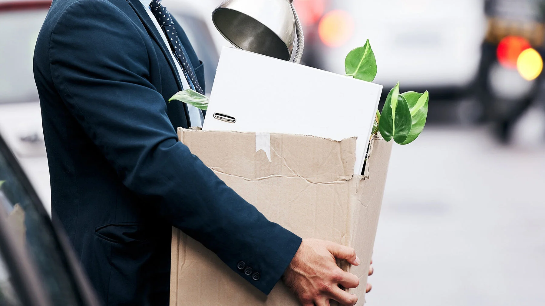 Как уволить сотрудника в церкви или служении