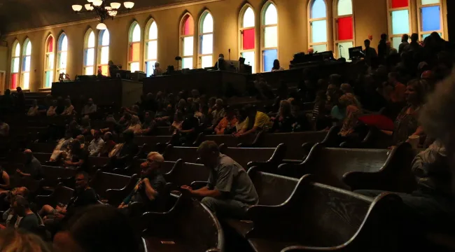 Хотите охватить весь мир? Евангелизируйте церковь.