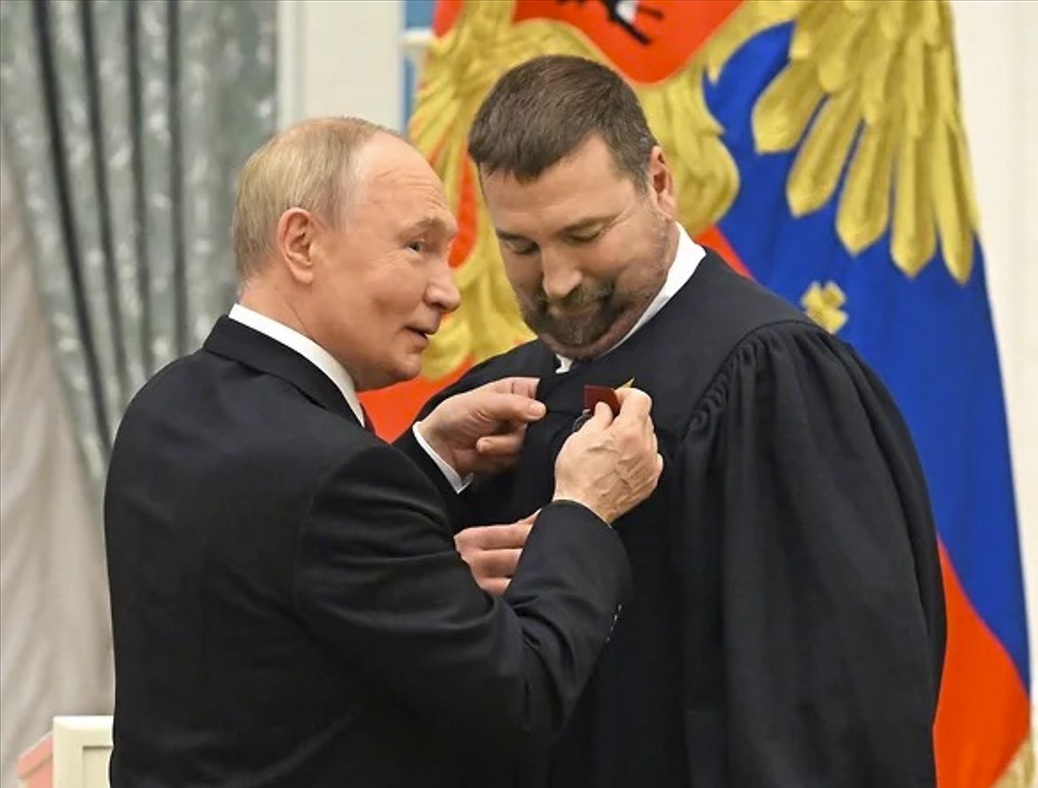 Путин вручил государственные награды представителям Адвентистской церкви: медаль пастору Гончарову и благодарность ректору Заокского университета