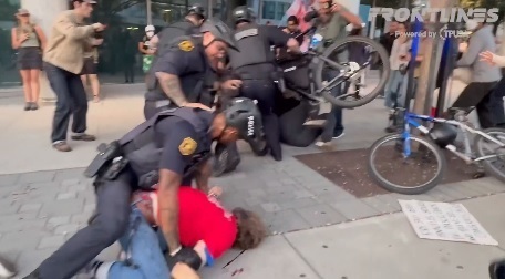 Беспорядки у последнего выступления TPUSA в Беркли: задержания и реакция Минюста США