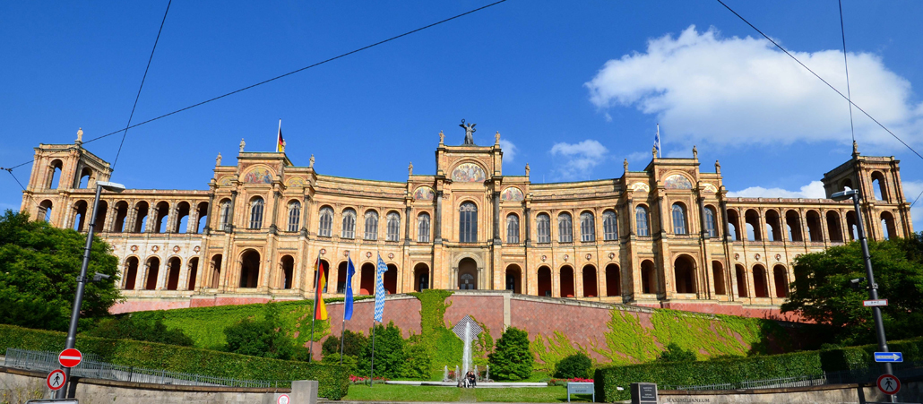 Конституционный орден Баварии вручен 49 выдающимся личностям, включая представителей церкви