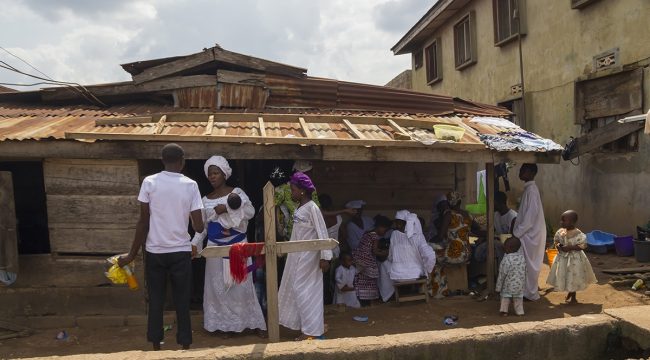 Сотни жителей перекрыли трассу в Нигерии в знак протеста против убийств христиан