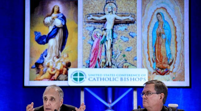 Либеральные протестантские церкви провозгласили «святость» трансгендерности, осудив католических епископов