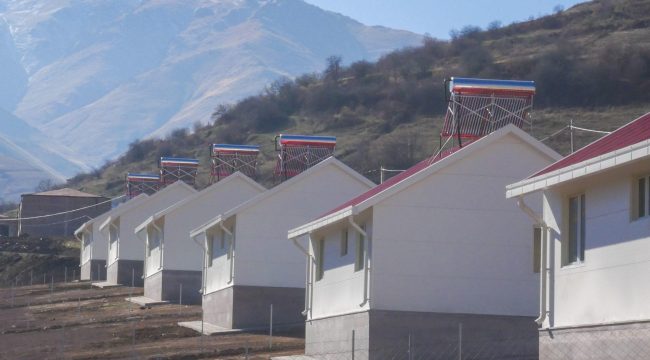 Выжившие после этнических чисток христиане получили новые дома для возрождения армянского села