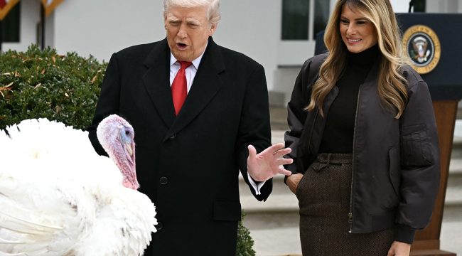 7 главных традиций Дня благодарения: помилование индейки, церковные службы и «Френдсгивинг»