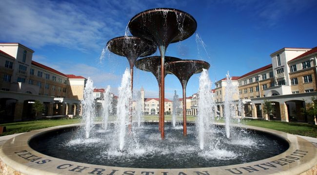 Христианский университет Техаса закрывает кафедры гендерных и расовых исследований