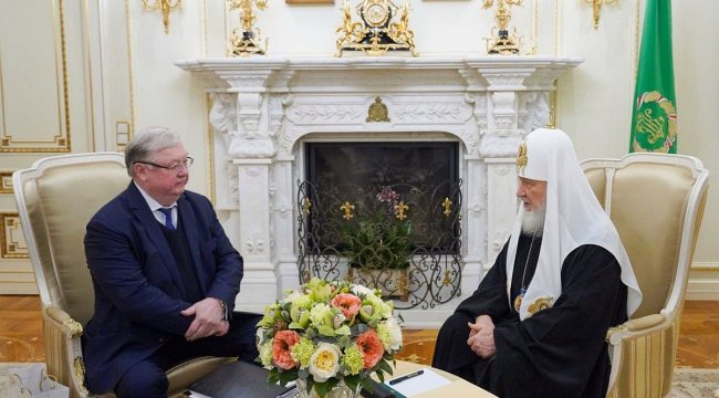 Патриарх Кирилл провел рабочую встречу с главой ИППО Сергеем Степашиным в Даниловом монастыре