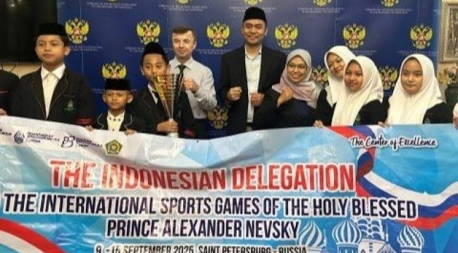 Индонезийские спортсмены получили кубок «За волю к победе» на Международных играх Александра Невского в Санкт-Петербурге