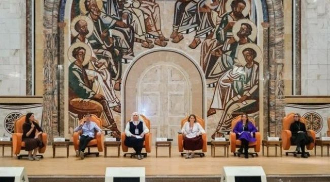 Церковь разрабатывает новые подходы к адресной помощи на социальном съезде