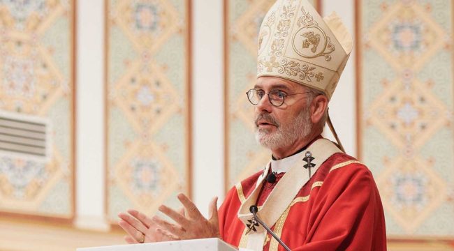 Консервативный критик Трампа возглавил Конференцию католических епископов США