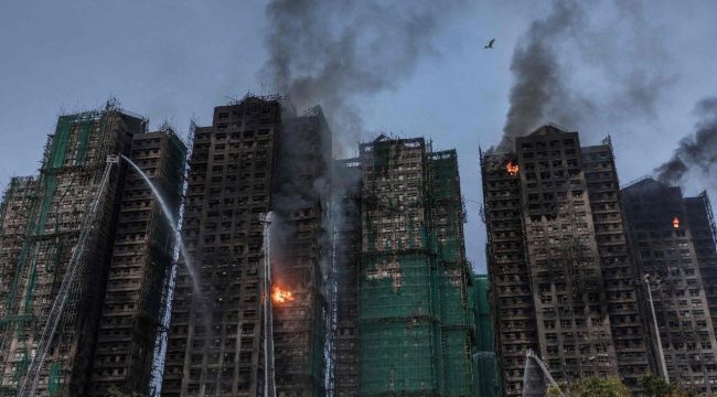 Папа Лев XIV молится о жертвах масштабного пожара в Гонконге с десятками погибших