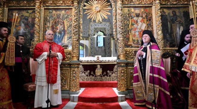 Папа Лев XIV и Патриарх Варфоломей совершили совместную молитву о единстве христиан в Стамбуле