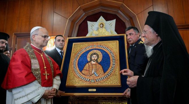 Папа Лев XIV в Стамбуле: ключевые моменты третьего дня визита в Турцию