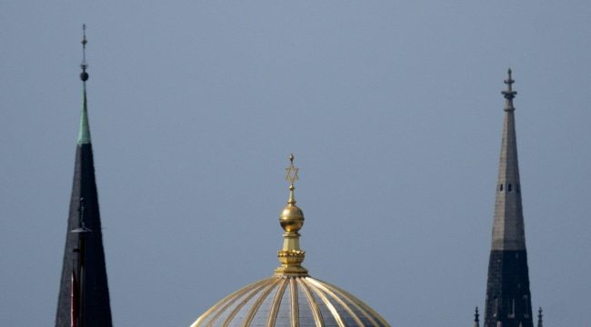 Почему ортодоксальный иудей не может войти в церковь: откровенный диалог раввина и епископа