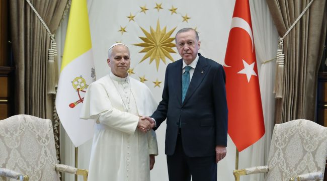 Папа Лев XIV высоко оценил политику Эрдогана во время визита в Турцию