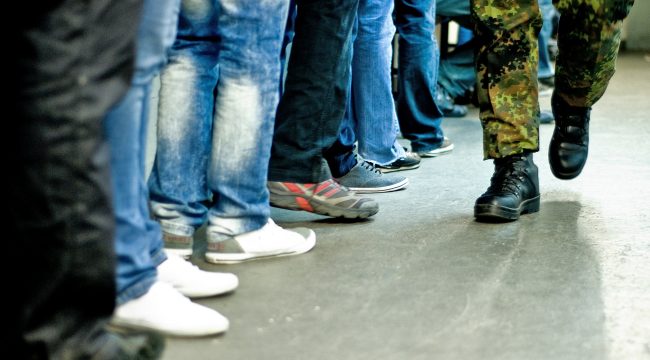 Протестантские миротворцы требуют доработки закона о военной службе