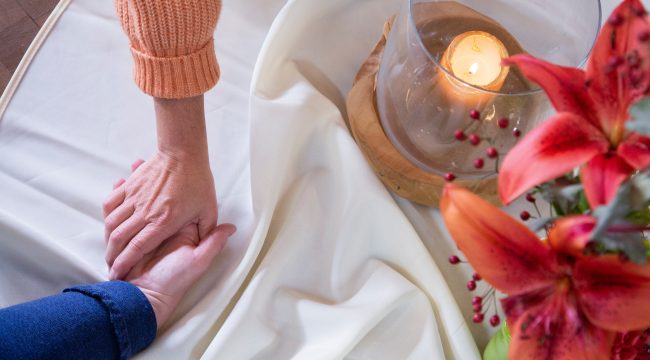 Как помочь людям с ментальными нарушениями пережить горе: особый подход к трауру